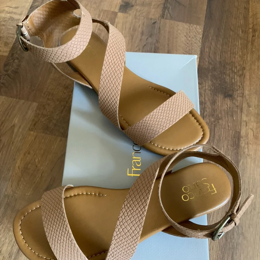 🆕 Franco Sarto Strappy Sandals - Picture 9 of 16